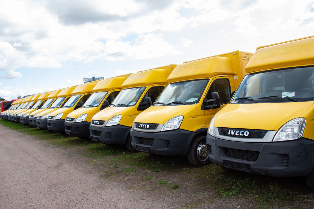 IVECO Daily 35 S11 C30C AUTOMATIK KAMERA MAXI Regale D - Box van: picture 1 IVECO Daily 35 S11 C30C AUTOMATIK KAMERA MAXI Regale D - Box van: picture 1