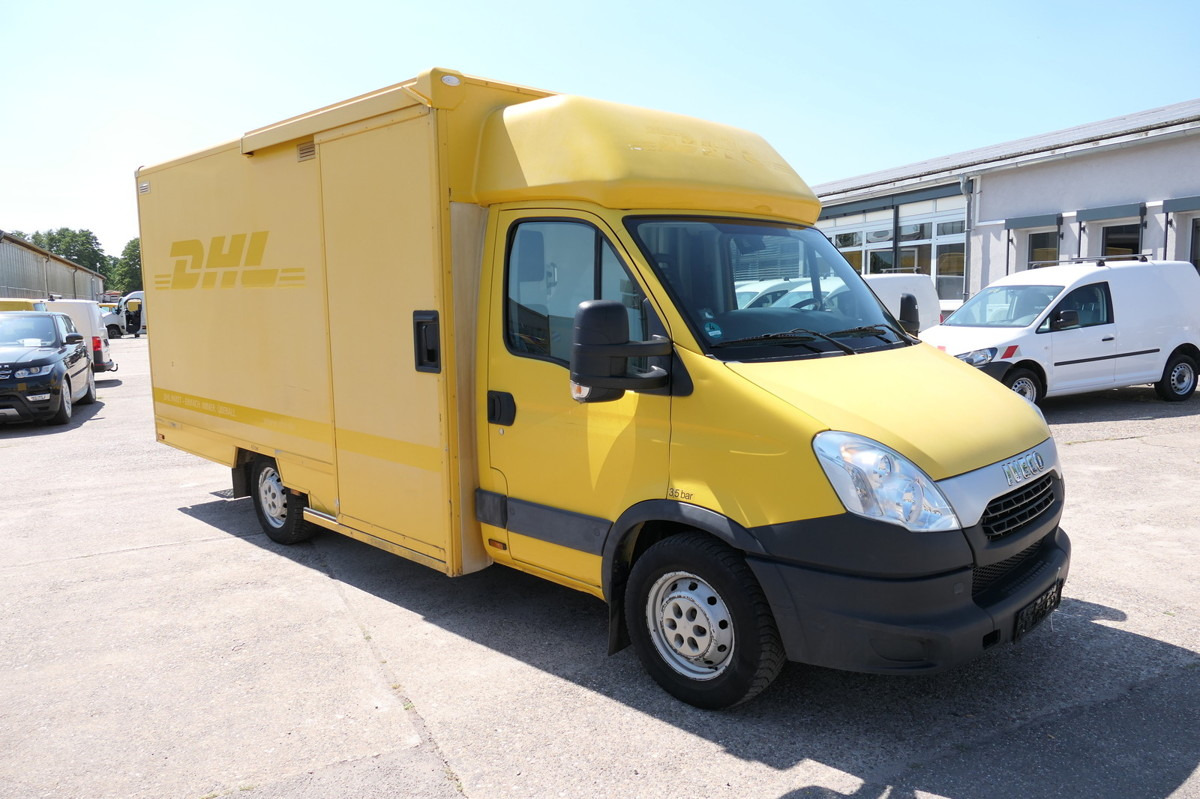 IVECO Daily 35 S11 C30C AUTOMATIK KAMERA Regale LUFT D - Box van: picture 2 IVECO Daily 35 S11 C30C AUTOMATIK KAMERA Regale LUFT D - Box van: picture 2
