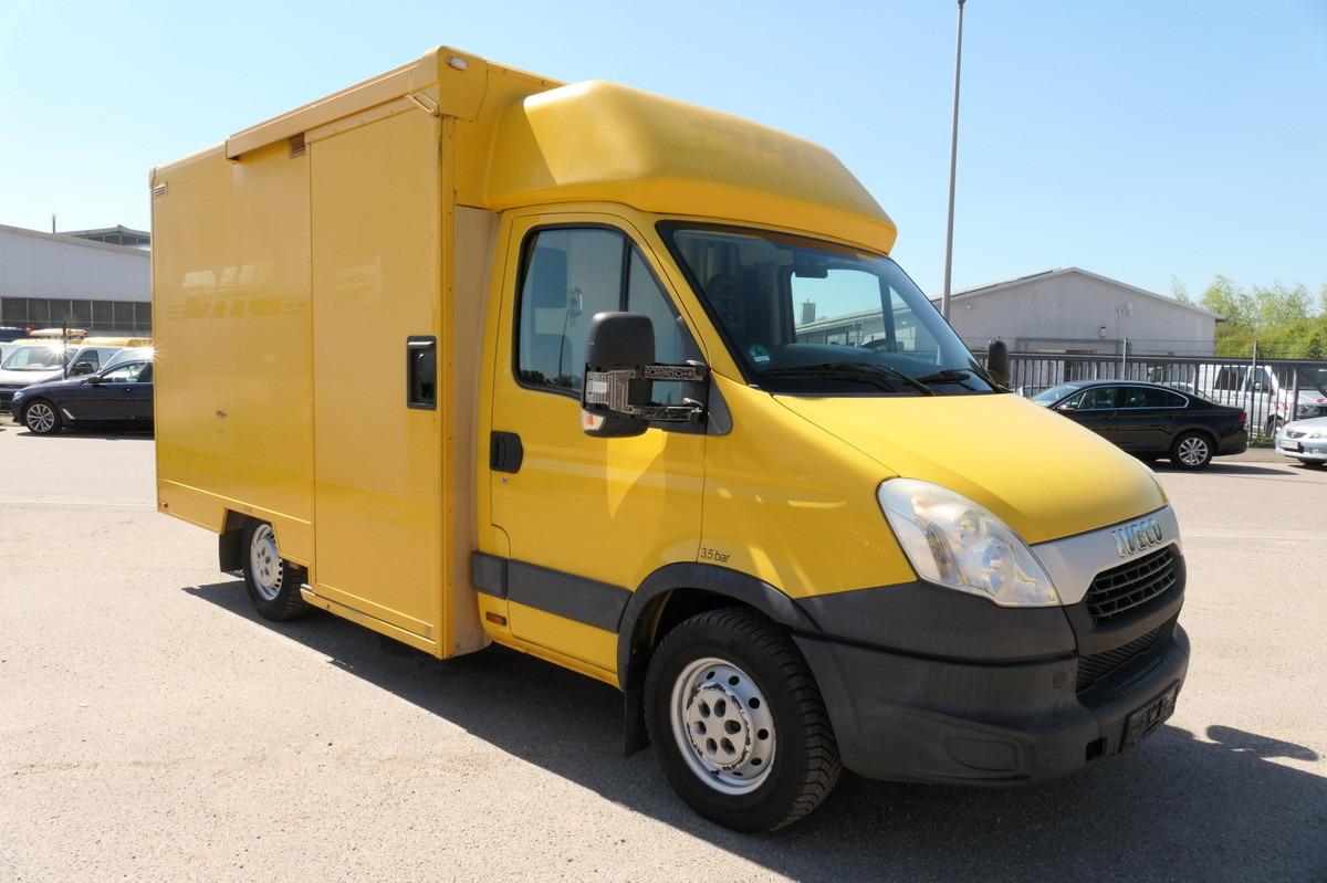 IVECO Daily 35 S11 KURZ C30C AUTOMATIK KAMERA Regale L - Box van: picture 2 IVECO Daily 35 S11 KURZ C30C AUTOMATIK KAMERA Regale L - Box van: picture 2