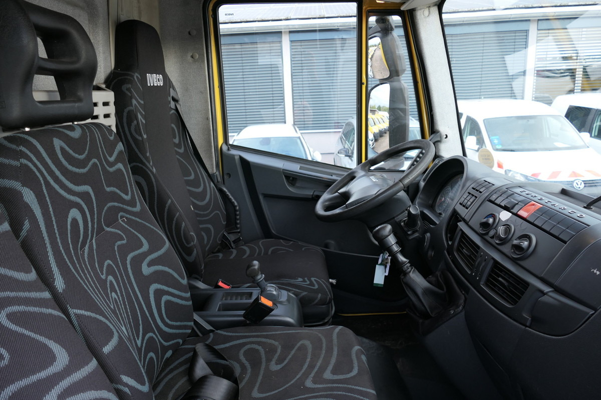 Box truck IVECO EuroCargo ML 120 E28/P AHK LBW Koffer 7,00x2,44x: picture 8 Box truck IVECO EuroCargo ML 120 E28/P AHK LBW Koffer 7,00x2,44x: picture 8