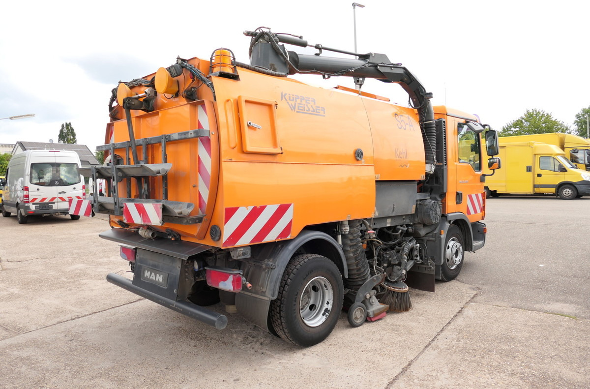 MAN TGL 12.250 Küpper Weisser Kehrmaschine - Road sweeper: picture 5 MAN TGL 12.250 Küpper Weisser Kehrmaschine - Road sweeper: picture 5