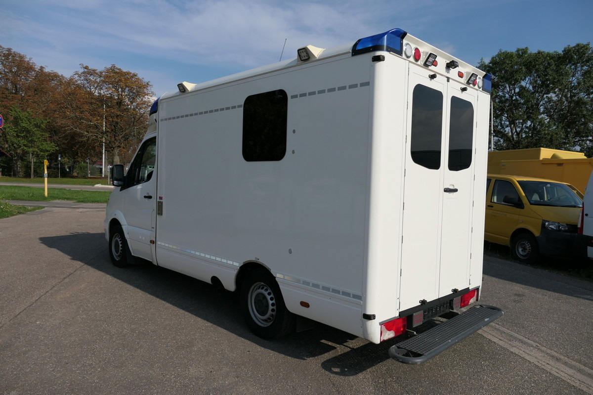 MERCEDES-BENZ 319 Sprinter 6-Zylinder Rettungswagen  Strobel - Ambulance: picture 5 MERCEDES-BENZ 319 Sprinter 6-Zylinder Rettungswagen  Strobel - Ambulance: picture 5