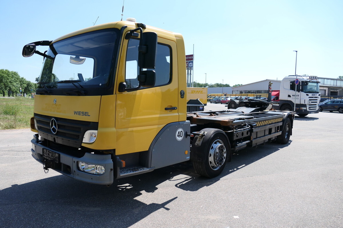 MERCEDES-BENZ KAMAG WBH 25 Wiesel Terberg Umsetzfahrz. Sattelk - Container transporter/ Swap body truck: picture 1 MERCEDES-BENZ KAMAG WBH 25 Wiesel Terberg Umsetzfahrz. Sattelk - Container transporter/ Swap body truck: picture 1