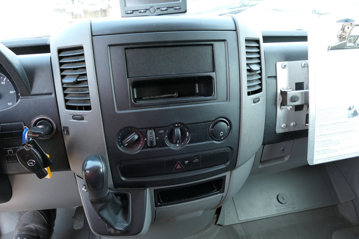 Leasing of MERCEDES-BENZ SPRINTER 310 CDI MAXI EURO-5 KOFFER REGALE KAMER MERCEDES-BENZ SPRINTER 310 CDI MAXI EURO-5 KOFFER REGALE KAMER: picture 11