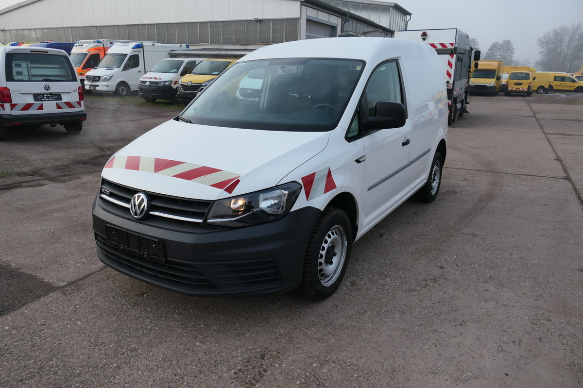 VW Caddy 2.0 TDI 4Motion 2-Sitzer Klima AHK Werksta - Small van: picture 2 VW Caddy 2.0 TDI 4Motion 2-Sitzer Klima AHK Werksta - Small van: picture 2