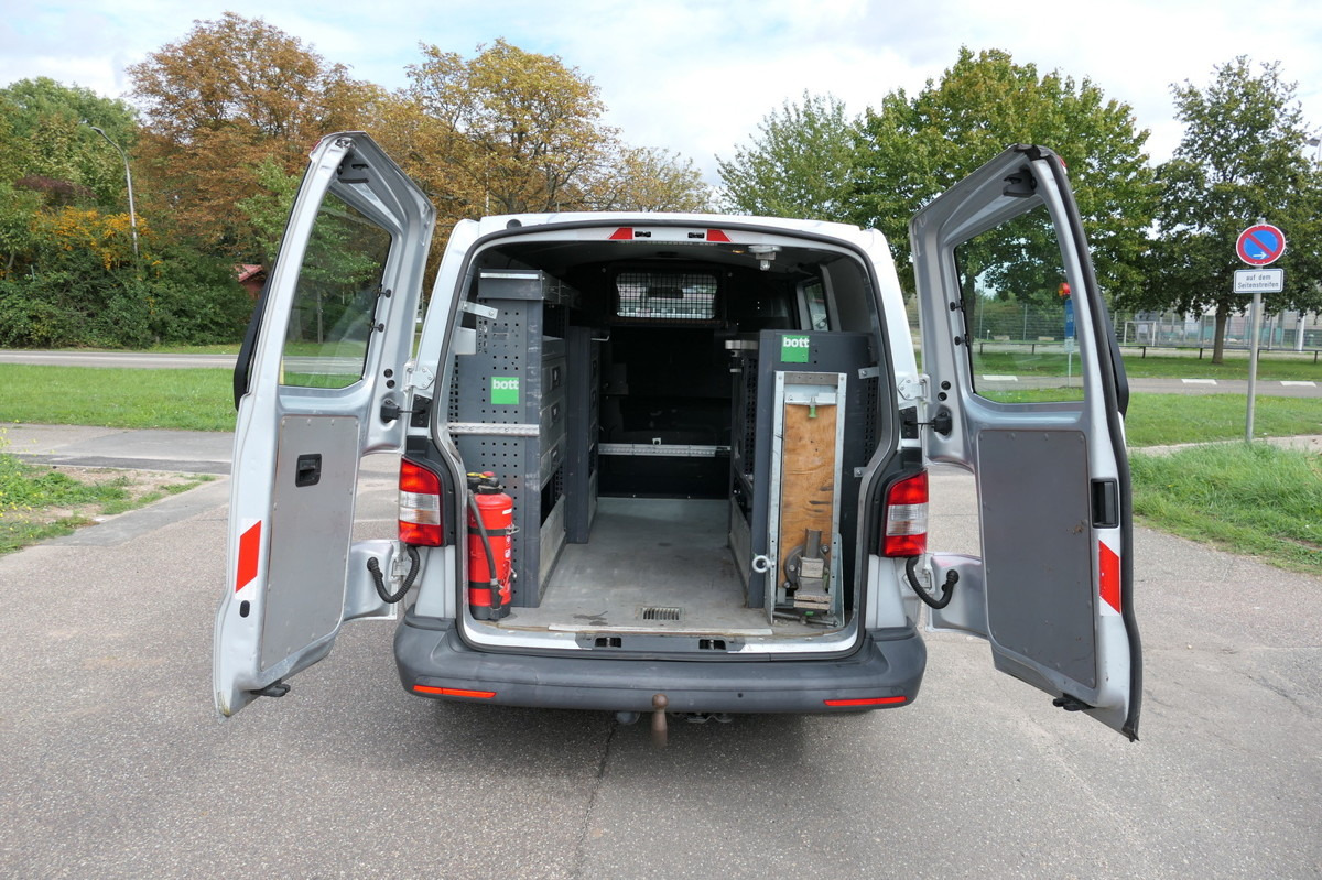 VW T5 Transporter 2.0 TDI 4Motion Flügeltür Klima A - Small van: picture 1 VW T5 Transporter 2.0 TDI 4Motion Flügeltür Klima A - Small van: picture 1
