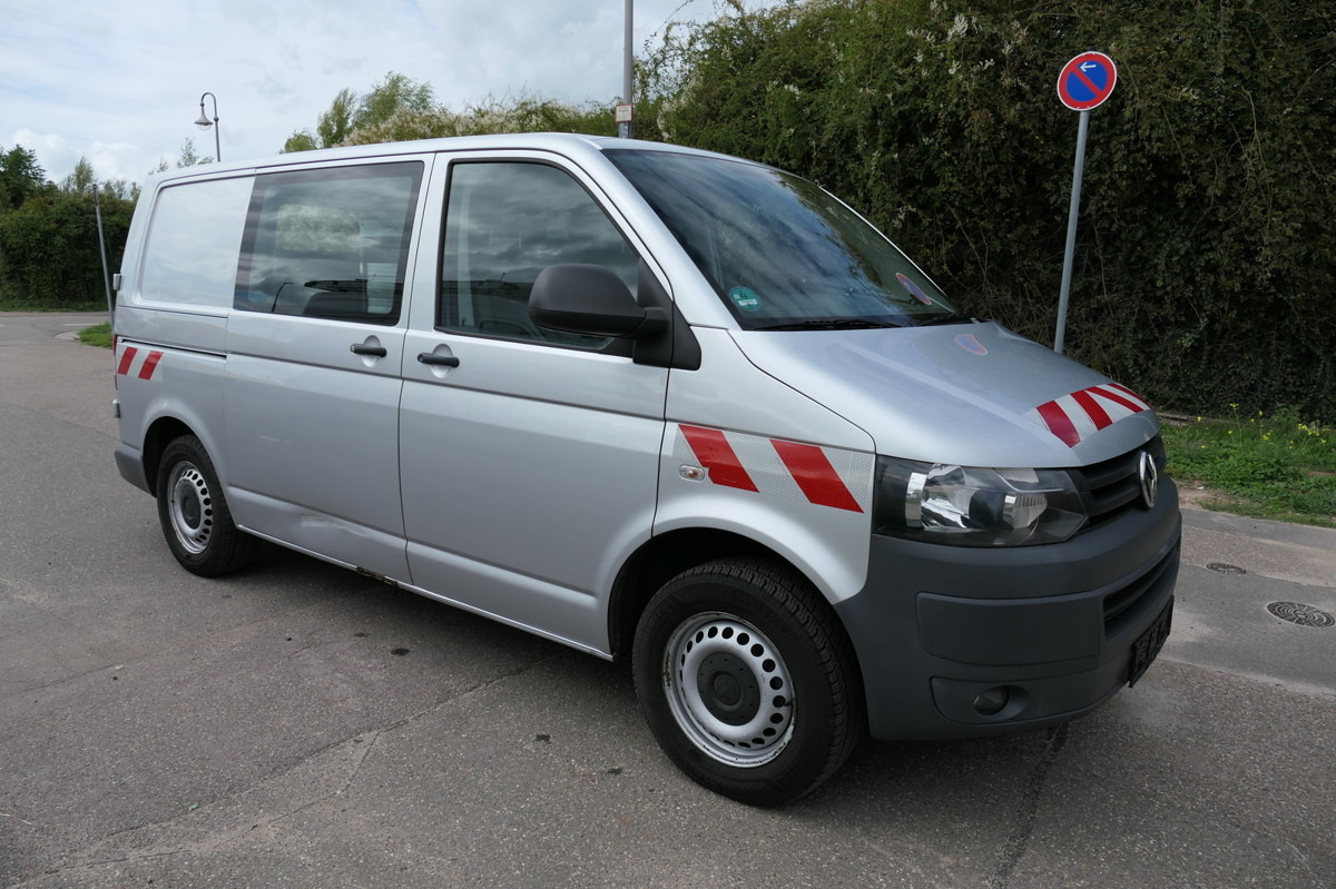 VW T5 Transporter 2.0 TDI 4Motion Flügeltür Klima A - Small van: picture 3 VW T5 Transporter 2.0 TDI 4Motion Flügeltür Klima A - Small van: picture 3