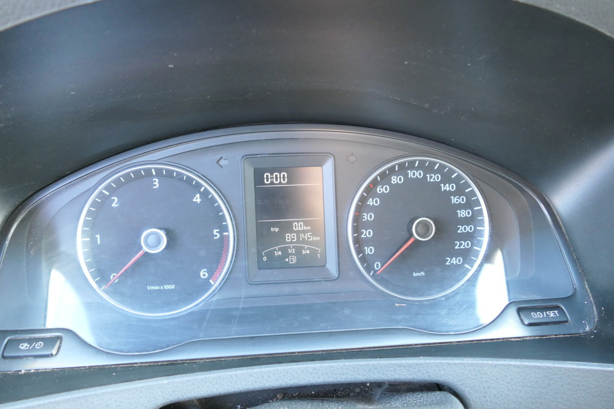 Small van VW T5 Transporter 2.0 TDI PARKTRONIK EURO-5 2xSCHIE: picture 10 Small van VW T5 Transporter 2.0 TDI PARKTRONIK EURO-5 2xSCHIE: picture 10