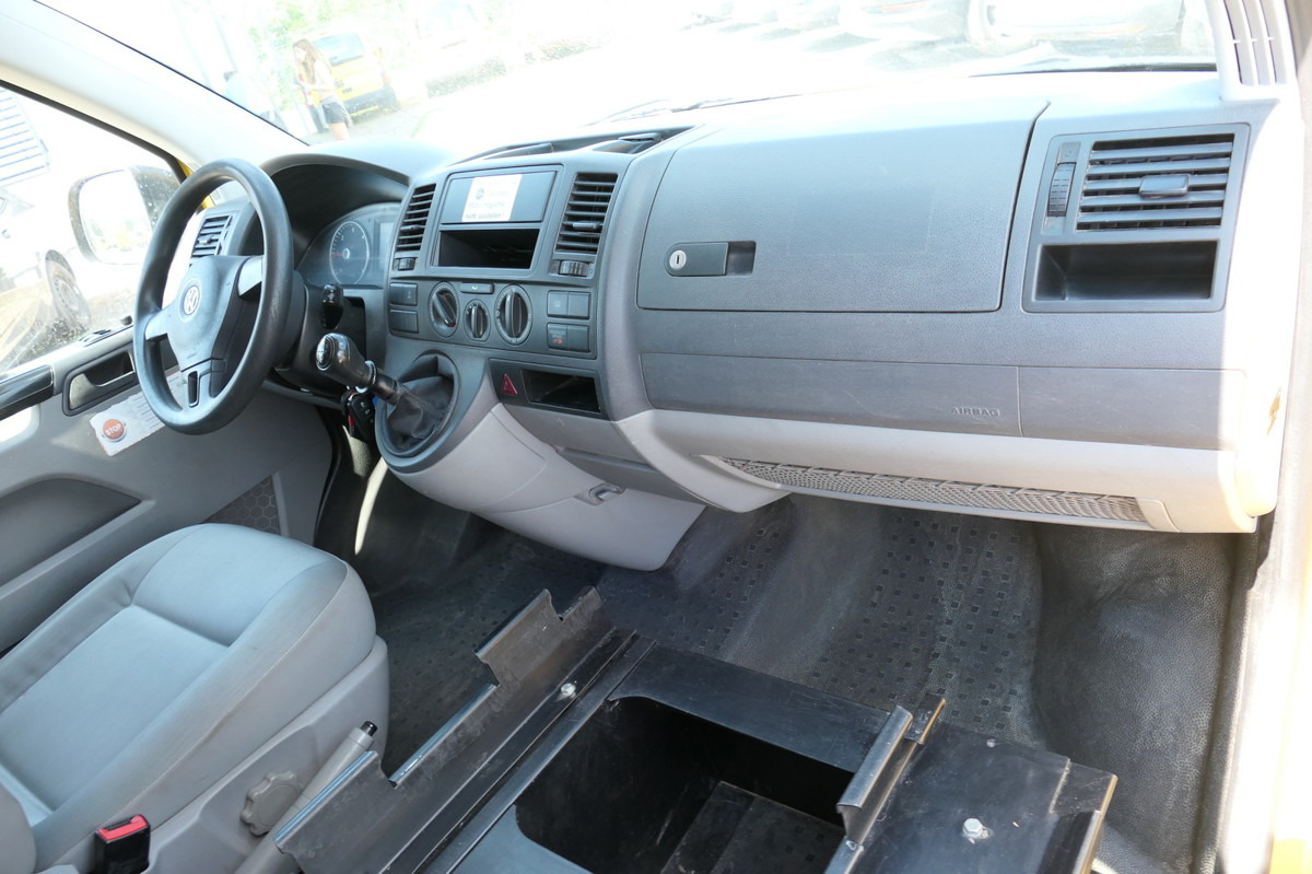 Small van VW T5 Transporter 2.0 TDI PARKTRONIK EURO-5 2xSCHIE: picture 7 Small van VW T5 Transporter 2.0 TDI PARKTRONIK EURO-5 2xSCHIE: picture 7