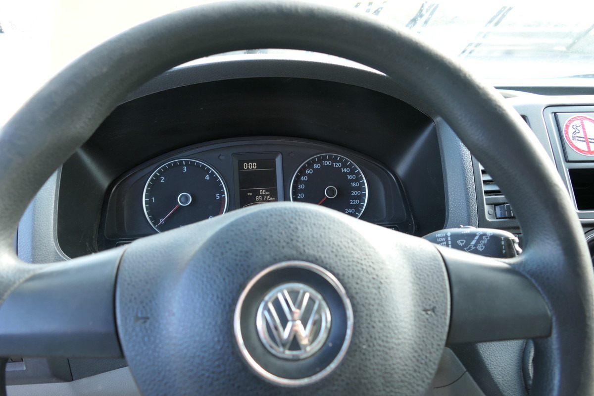 Small van VW T5 Transporter 2.0 TDI PARKTRONIK EURO-5 2xSCHIE: picture 9 Small van VW T5 Transporter 2.0 TDI PARKTRONIK EURO-5 2xSCHIE: picture 9