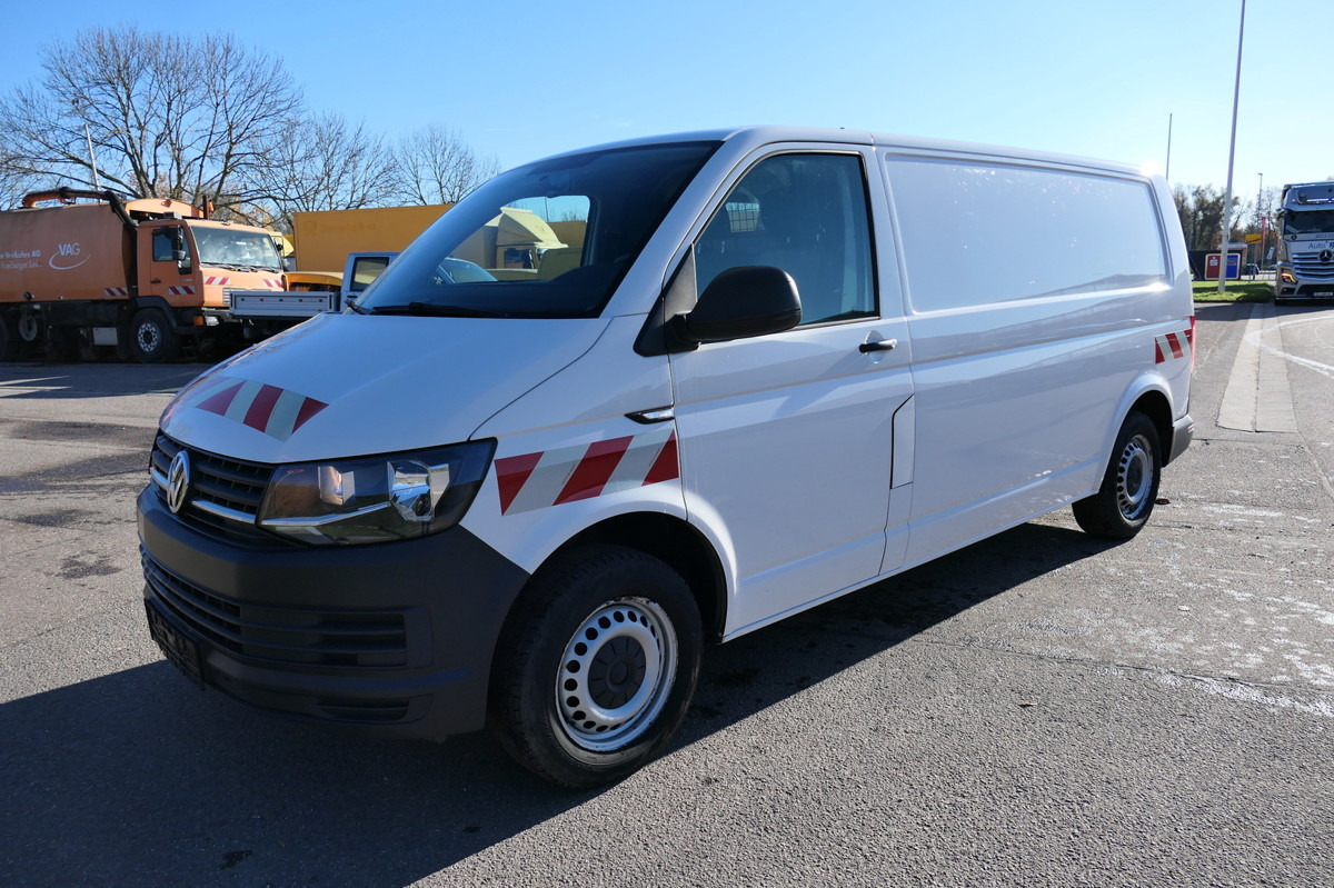 VW T6 Transporter 2.0 TDI lang 4Motion 3Sitzer AHK - Small van: picture 2 VW T6 Transporter 2.0 TDI lang 4Motion 3Sitzer AHK - Small van: picture 2