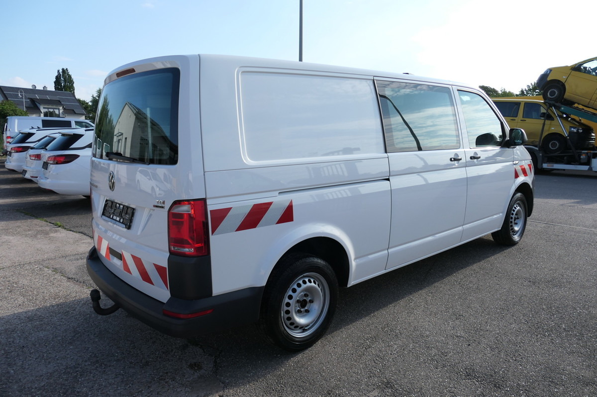 VW T6 Transporter 2.0 TDI lang 4Motion KLIMA AHK We - Small van: picture 4 VW T6 Transporter 2.0 TDI lang 4Motion KLIMA AHK We - Small van: picture 4