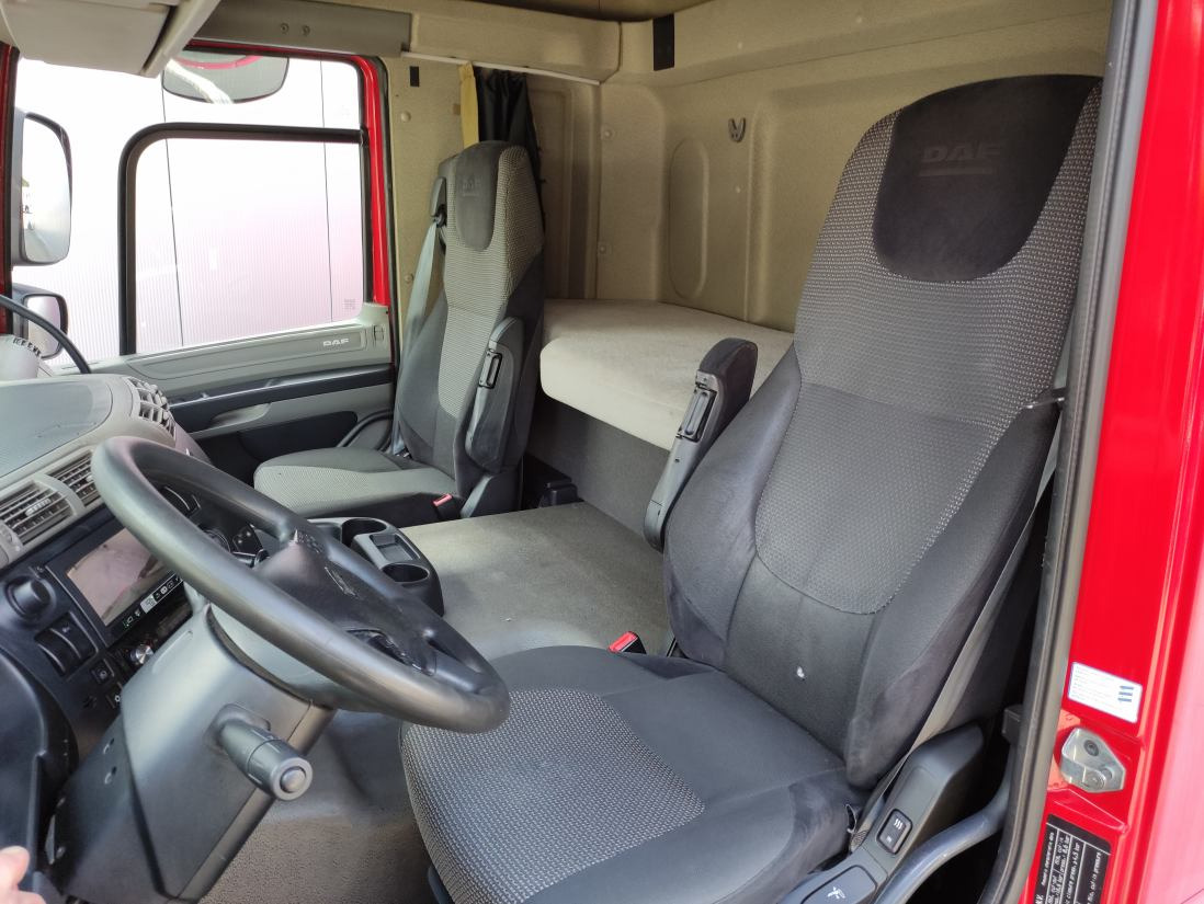 DAF CF 85.410 4x2 Spacecab - Box truck: picture 5 DAF CF 85.410 4x2 Spacecab - Box truck: picture 5