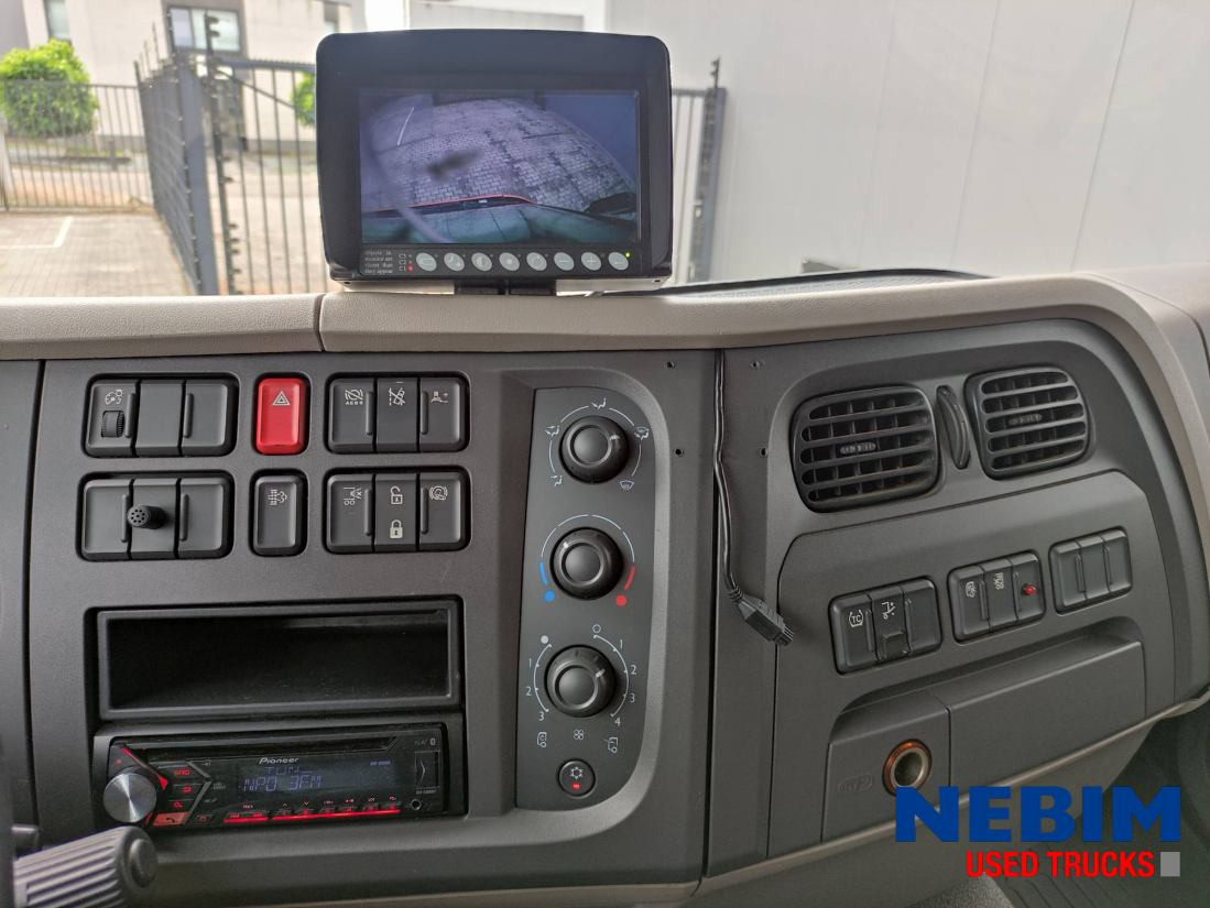 DAF LF 230 4x2 19.000Kg - 2200Kg Taillift - Box truck: picture 5 DAF LF 230 4x2 19.000Kg - 2200Kg Taillift - Box truck: picture 5
