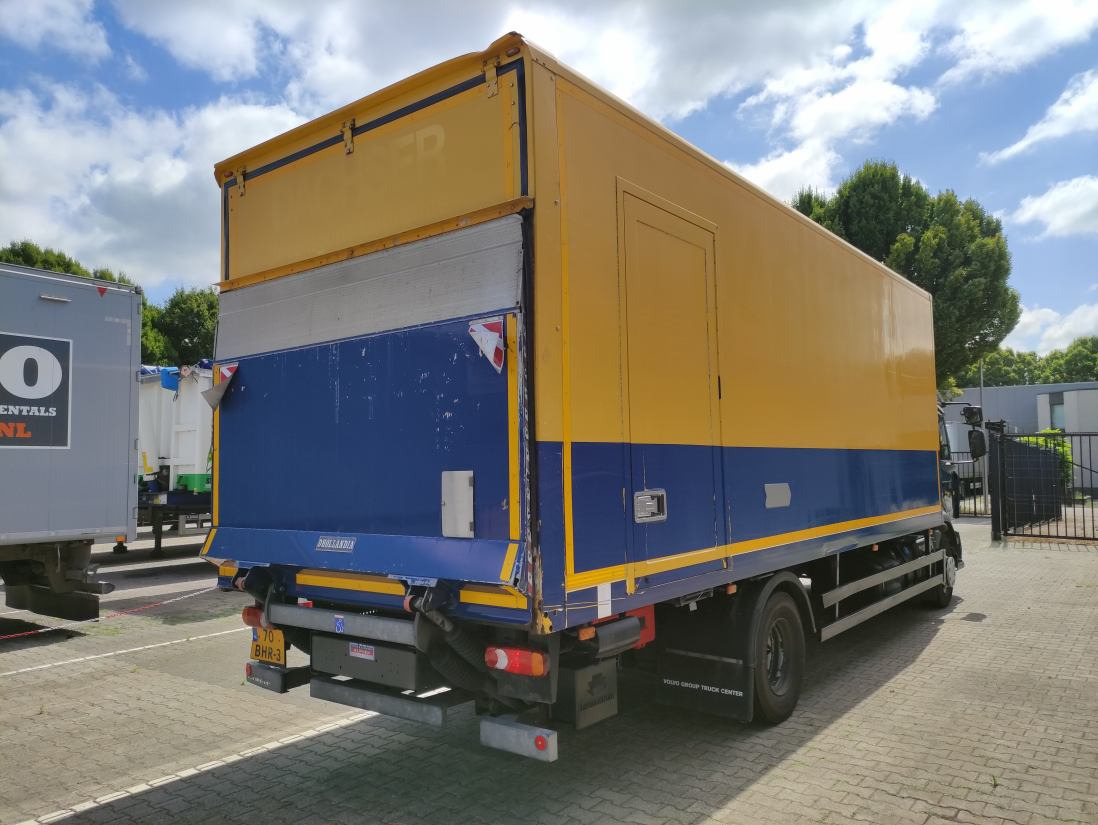 Renault D 14 240 4X2 - 319.854Km - Box truck: picture 2 Renault D 14 240 4X2 - 319.854Km - Box truck: picture 2