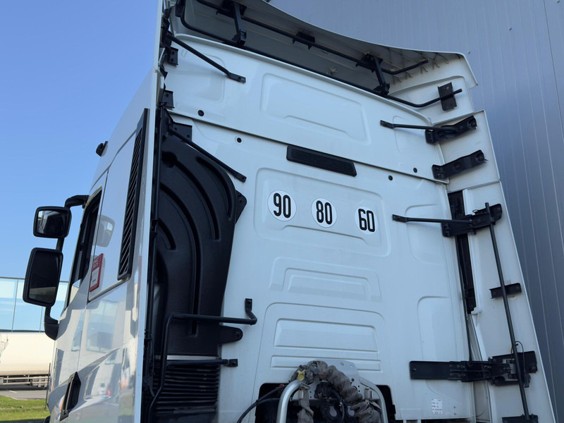 Leasing of Renault T460 Renault T460: picture 17