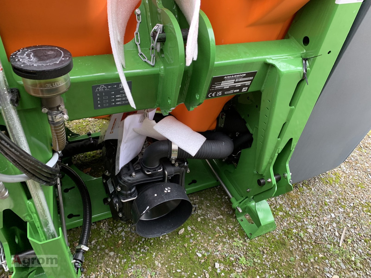 Amazone UF 1002 - Tractor mounted sprayer: picture 5 Amazone UF 1002 - Tractor mounted sprayer: picture 5