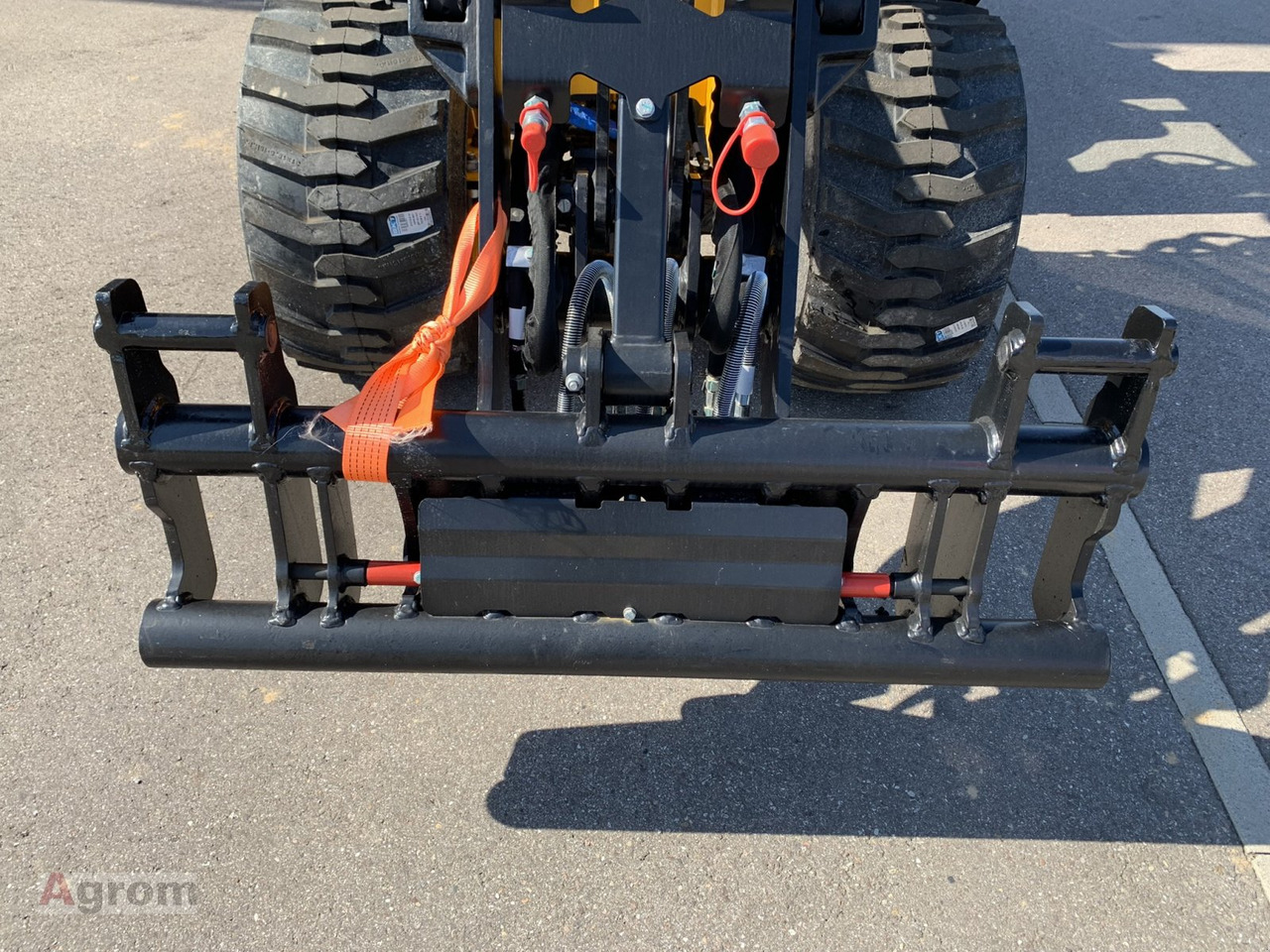 New Compact loader JCB 403 Plus: picture 10 New Compact loader JCB 403 Plus: picture 10