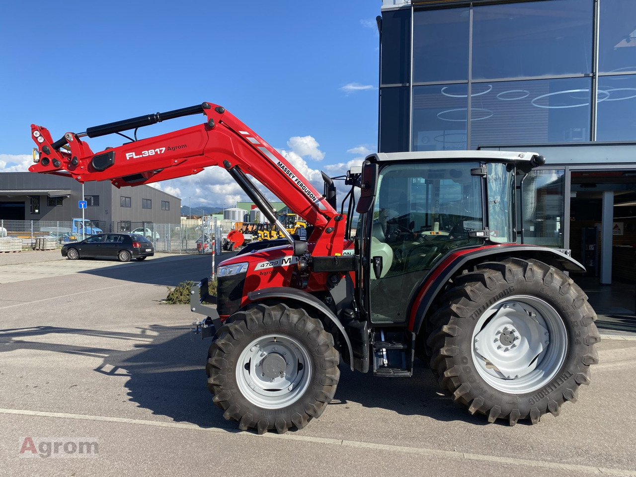 Massey Ferguson 4709 - Farm tractor: picture 2 Massey Ferguson 4709 - Farm tractor: picture 2