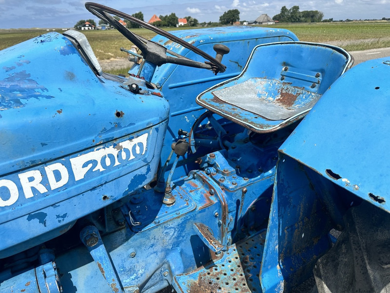 Ford 2000 - Farm tractor: picture 4 Ford 2000 - Farm tractor: picture 4