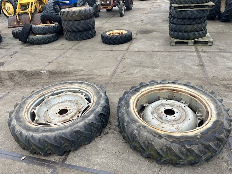 Kleber 13.6 R38 - Rim: picture 1 Kleber 13.6 R38 - Rim: picture 1