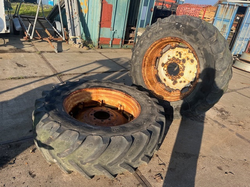 Kleber 460.85 R38 - Tire: picture 1 Kleber 460.85 R38 - Tire: picture 1
