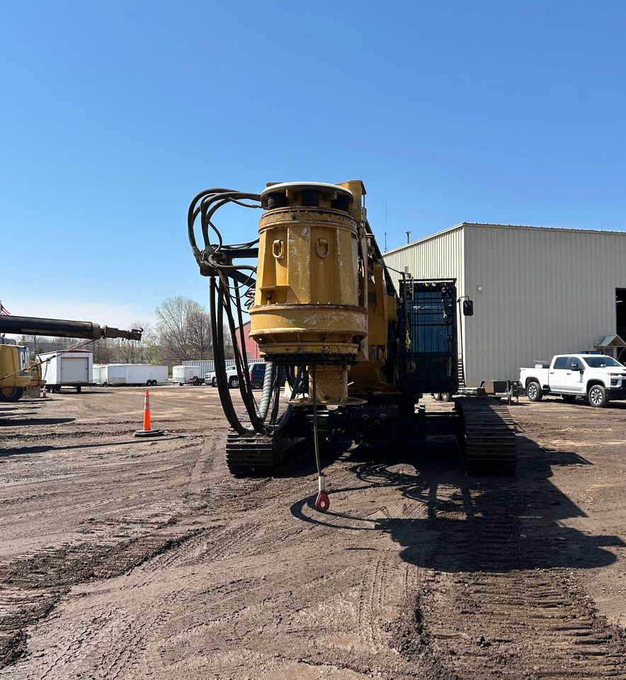 CZM EK200 - Pile driver: picture 4 CZM EK200 - Pile driver: picture 4