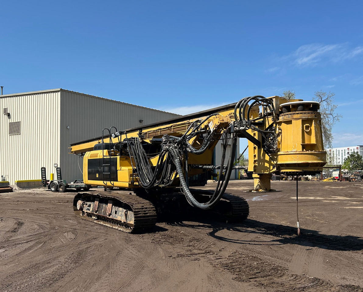 CZM EK200 - Pile driver: picture 5 CZM EK200 - Pile driver: picture 5
