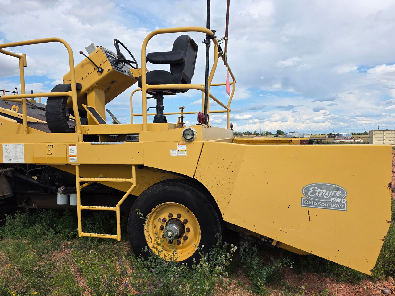 Etnyre ChipSpreader - Asphalt machine: picture 4 Etnyre ChipSpreader - Asphalt machine: picture 4