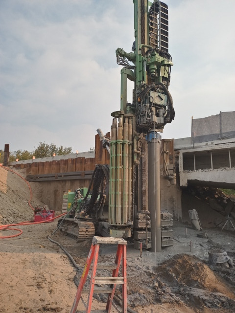 Fraste Mito 100 TB - Pile driver: picture 5 Fraste Mito 100 TB - Pile driver: picture 5
