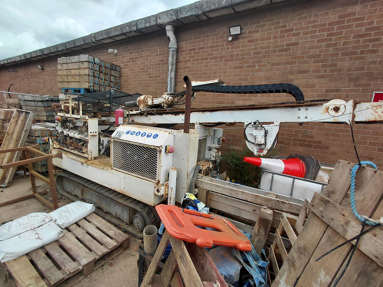 Geotec TB350 - Drilling rig: picture 3 Geotec TB350 - Drilling rig: picture 3