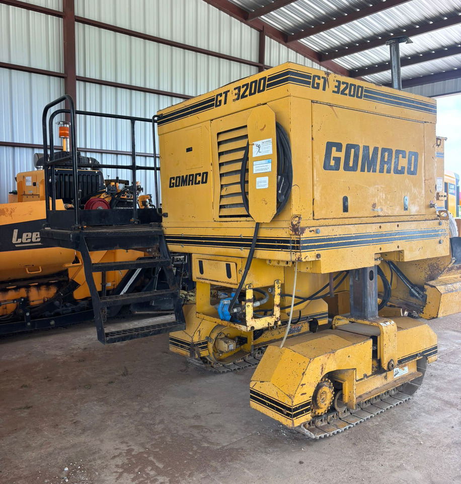 Gomaco GT-3200 - Asphalt paver: picture 2 Gomaco GT-3200 - Asphalt paver: picture 2