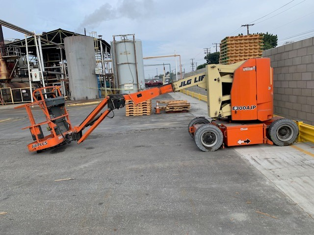 JLG E300AJP - Telescopic wheel loader: picture 1 JLG E300AJP - Telescopic wheel loader: picture 1