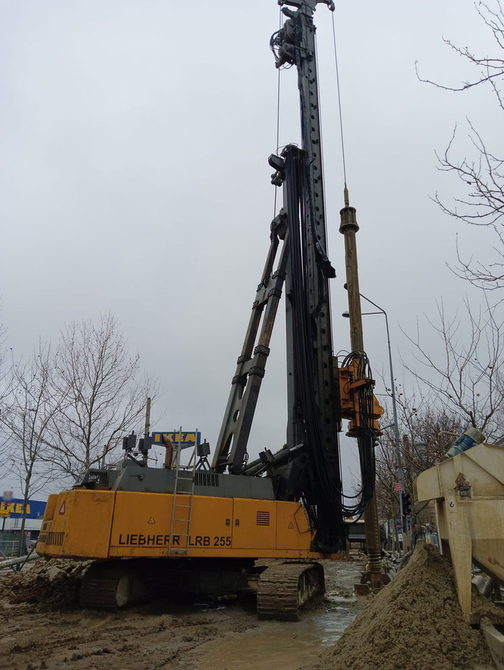 Liebherr LRB 255 - Pile driver: picture 3 Liebherr LRB 255 - Pile driver: picture 3