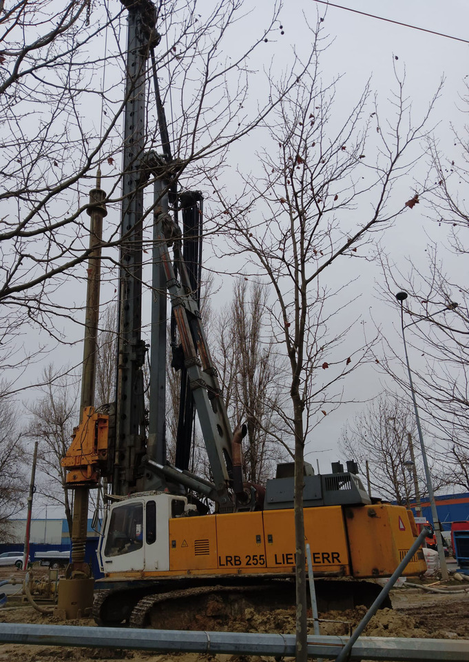 Liebherr LRB 255 - Pile driver: picture 4 Liebherr LRB 255 - Pile driver: picture 4