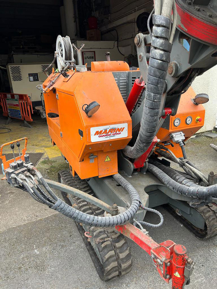 Marini Voyager - Pile driver: picture 5 Marini Voyager - Pile driver: picture 5