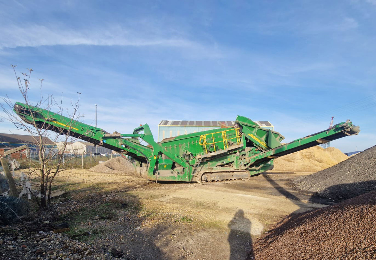 McCloskey R230 - Screener: picture 1 McCloskey R230 - Screener: picture 1