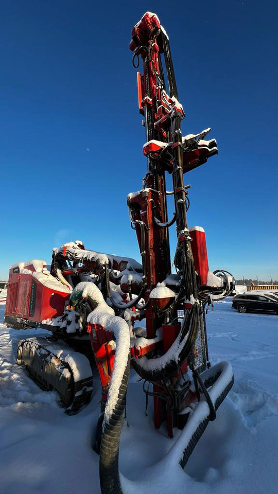 Sandvik DX800R - Drilling rig: picture 4 Sandvik DX800R - Drilling rig: picture 4