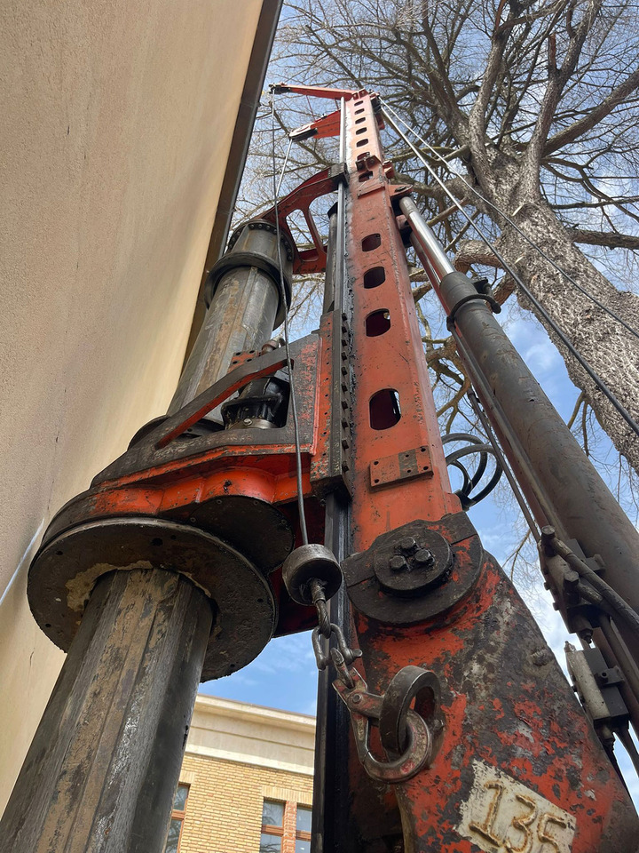 Tescar CF3 - Pile driver: picture 3 Tescar CF3 - Pile driver: picture 3