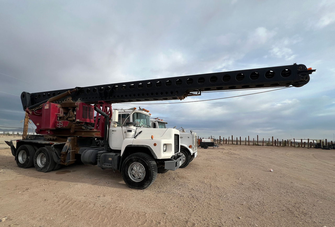 Watson 1000 TM - Pile driver: picture 1 Watson 1000 TM - Pile driver: picture 1