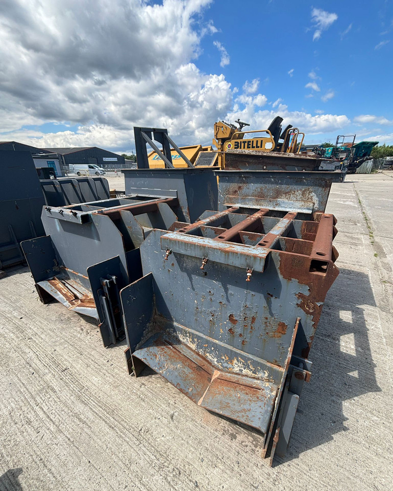 Wirtgen Channel Moulds - Asphalt paver: picture 3 Wirtgen Channel Moulds - Asphalt paver: picture 3