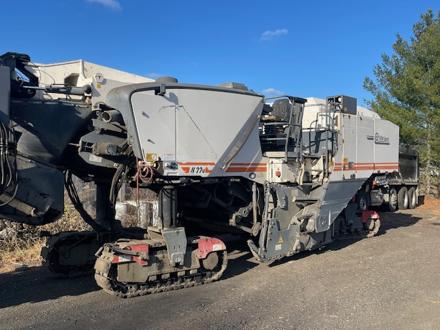 Wirtgen W 220 - Cold planer: picture 1 Wirtgen W 220 - Cold planer: picture 1