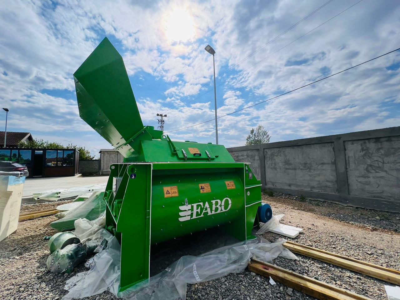 FABO Double Shaft Concrete Mixer ( Twin Shaft Mixer ) - Concrete mixer: picture 2 FABO Double Shaft Concrete Mixer ( Twin Shaft Mixer ) - Concrete mixer: picture 2
