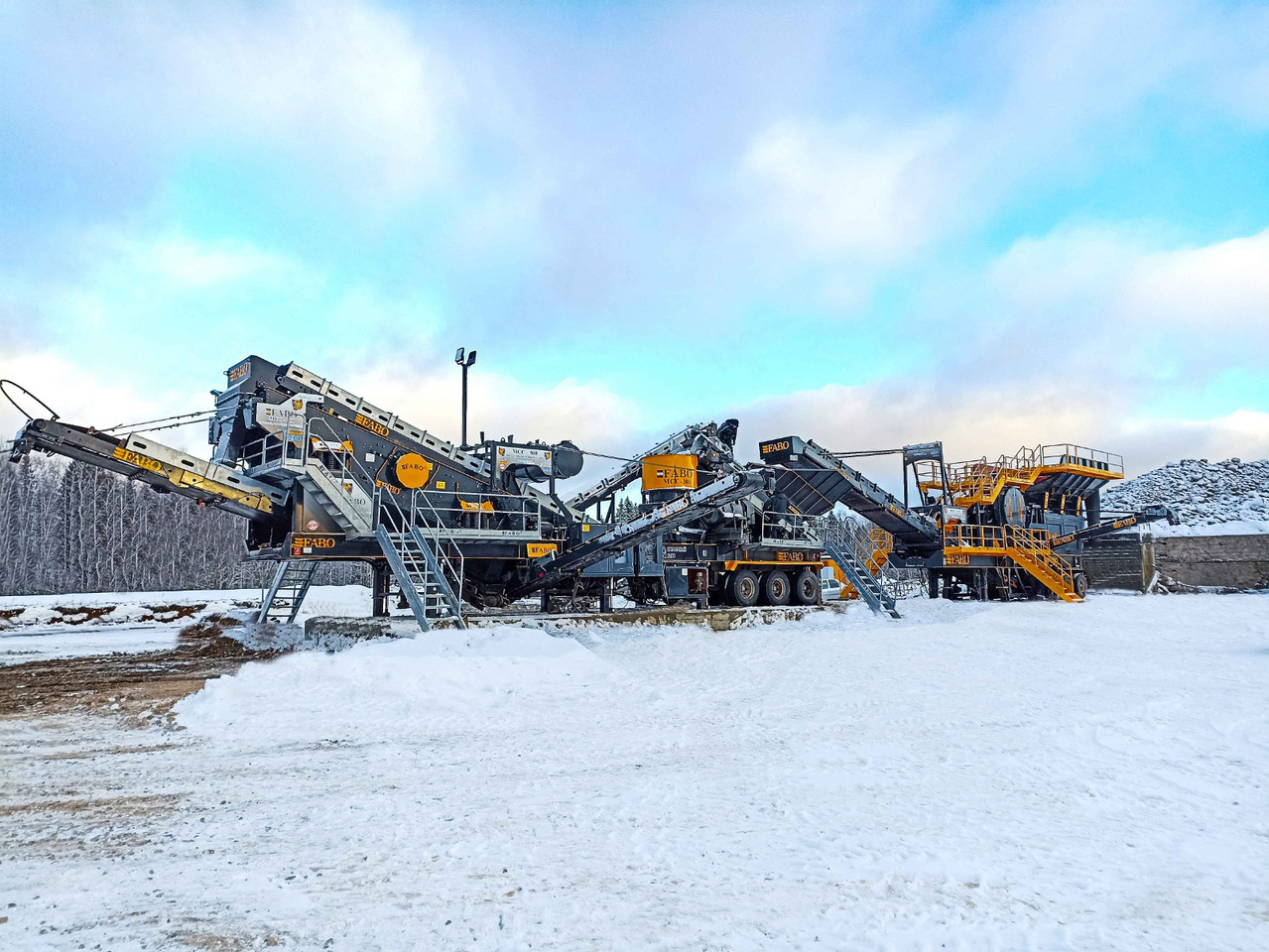 FABO Mobile jaw crusher - Jaw crusher: picture 5 FABO Mobile jaw crusher - Jaw crusher: picture 5