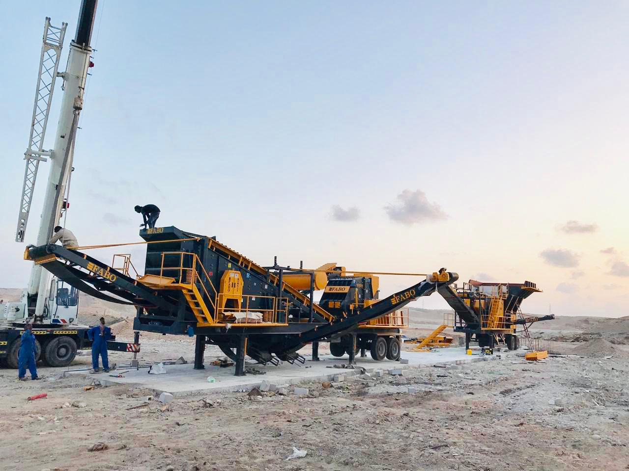 FABO Mobile jaw crusher - Jaw crusher: picture 1 FABO Mobile jaw crusher - Jaw crusher: picture 1