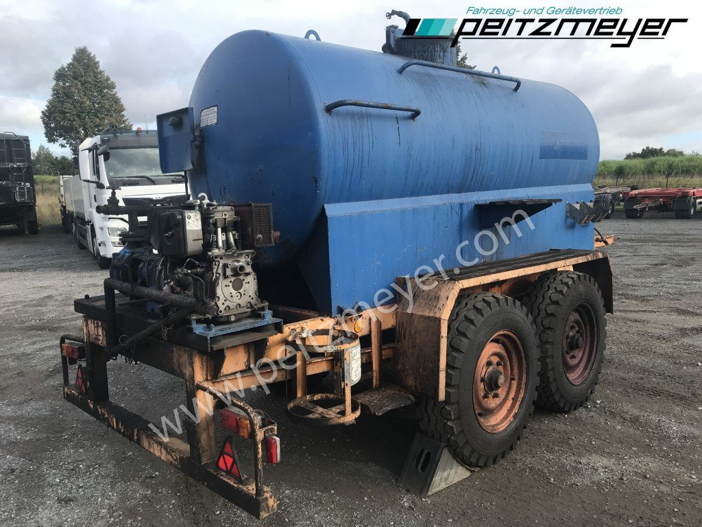 BATHE TANDEMANHÄNGER Bitum / Teerkocher 3,5 m³ Hatz Diesel-Motor 1 B 40 - Asphalt distributor: picture 1 BATHE TANDEMANHÄNGER Bitum / Teerkocher 3,5 m³ Hatz Diesel-Motor 1 B 40 - Asphalt distributor: picture 1