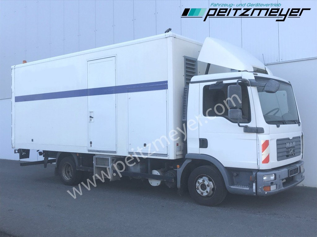 MAN TGL 8.180 BB Koffer mit Seitentür - Box truck: picture 2 MAN TGL 8.180 BB Koffer mit Seitentür - Box truck: picture 2