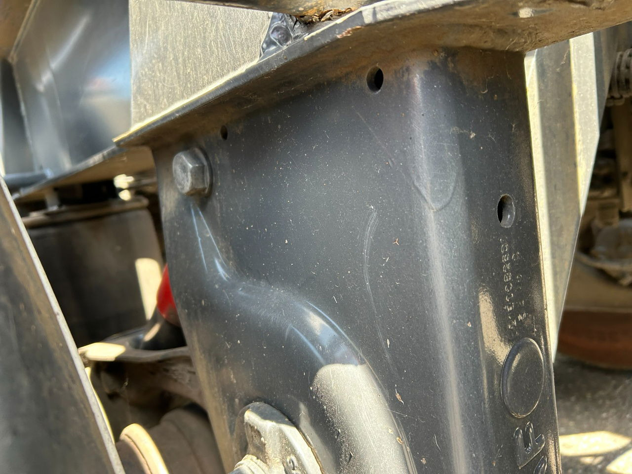 Mafa 2 x in stock 20 ft tipping chassis / disc brakes / lifting axle / alcoa wheels - Container transporter/ Swap body semi-trailer: picture 5 Mafa 2 x in stock 20 ft tipping chassis / disc brakes / lifting axle / alcoa wheels - Container transporter/ Swap body semi-trailer: picture 5