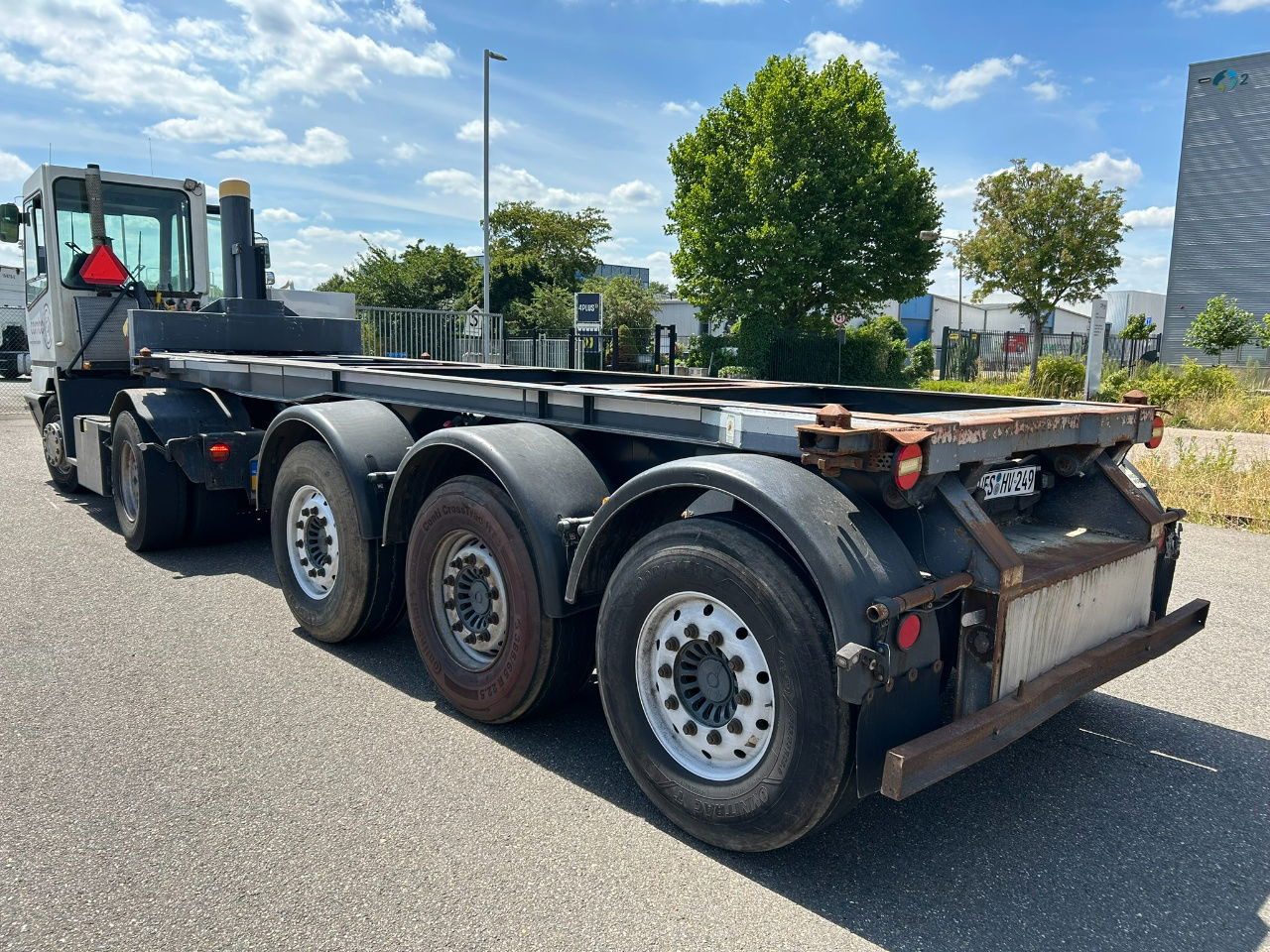 Container transporter/ Swap body semi-trailer Mafa 2 x in stock 20 ft tipping chassis / disc brakes / lifting axle / alcoa wheels: picture 7