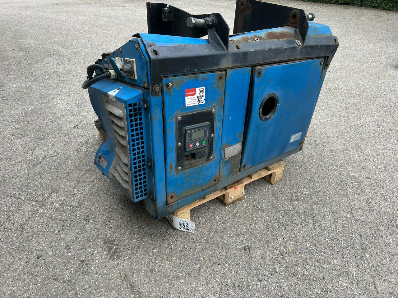 Overige Generator 15 kw 380 v 50 hz Frame damage g NGP 20 ps - Other machinery: picture 1 Overige Generator 15 kw 380 v 50 hz Frame damage g NGP 20 ps - Other machinery: picture 1